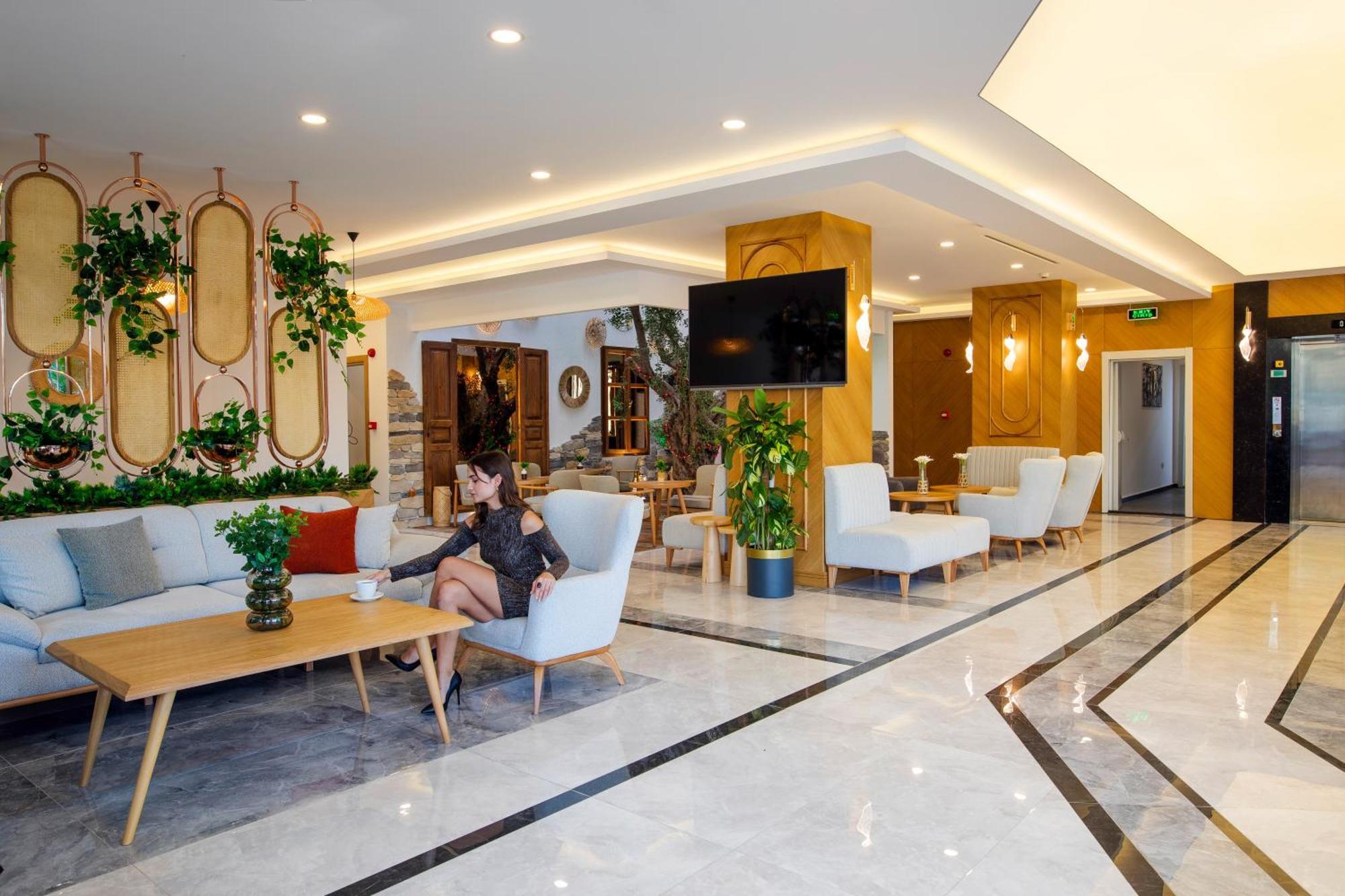 Guelluek Uno Elegance Otel Gulluk Exterior foto